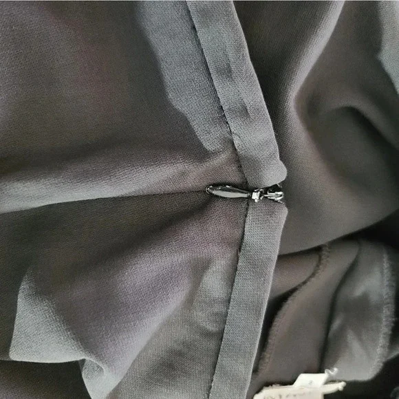 Armani Collezioni | Charcoal Black Dress Pants Sz 6 - Picture 3 of 5